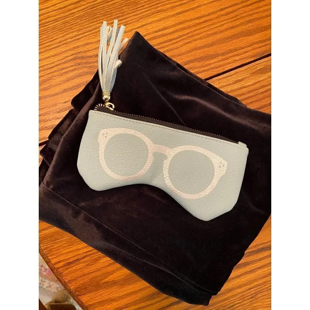 Light Blue Glasses holder